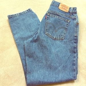 High waisted vintage Levi’s size 12